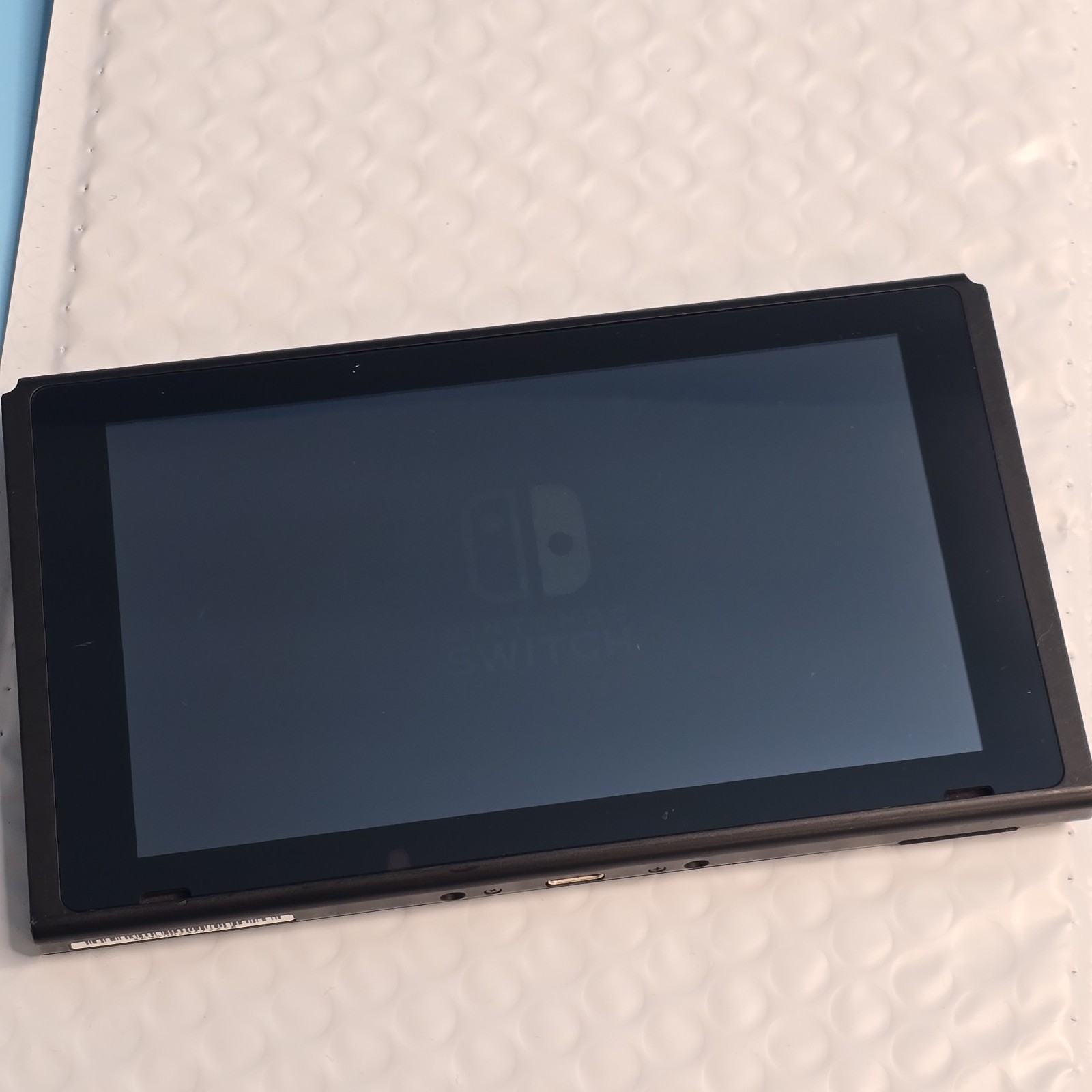 Nintendo Switch - Animal Crossing: New Horizon Limited *Console ONLY*