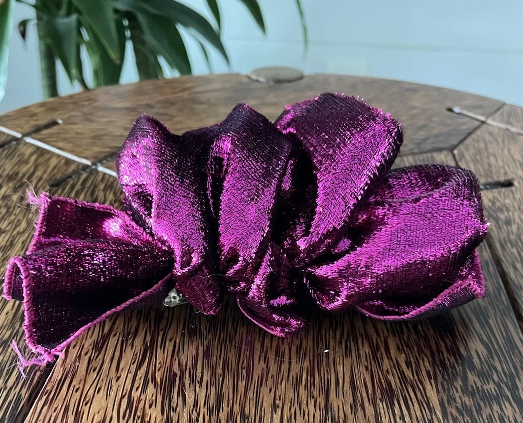 VTG 80s Ginnie Johansen Black Grosgrain Bow Barrette Gold Filigree Made France Ginnie Johansen Inc. Products for Sale up to 90% Off Retail  main image 3