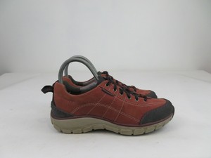 clarks wave trek red