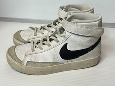 Nike BLAZER MID 77 Sneakers Youth Kids Size 2...