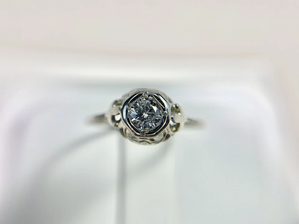 Vintage Art Deco 18k White Gold Natural Round Diamond Filigree Engagement Ring - Image 2 of 4