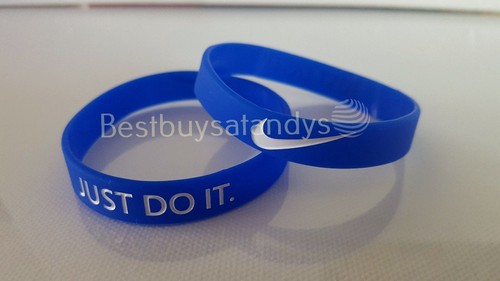 Nike JUST DO IT Sports 3D Silicone Wristband Baller Bands Bracelets Swoosh Logo - Picture 5 of 28