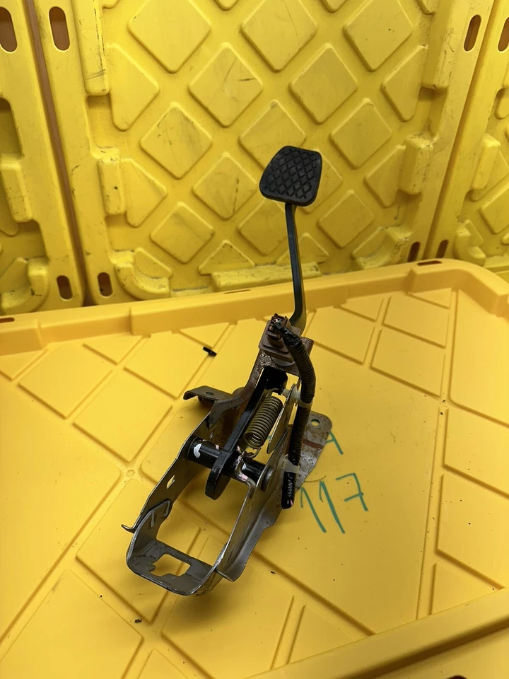 Pedal de freno automático Honda Accord 2013-2017 OEM Foto 2 de 4