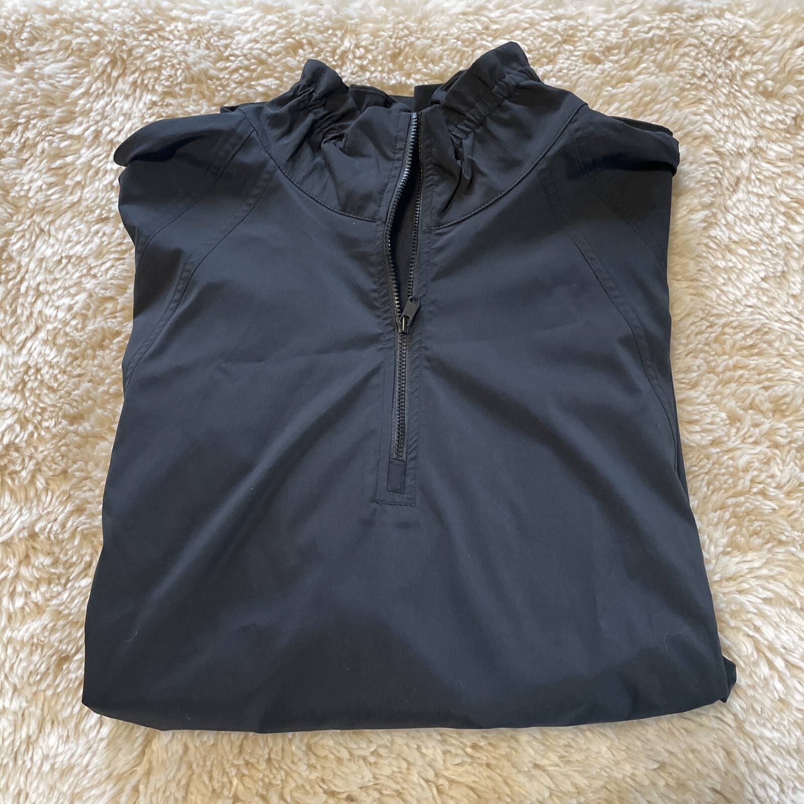 Athleta Women's 1/4 Zip HiLow Advantage Poplin Performance Top jacket