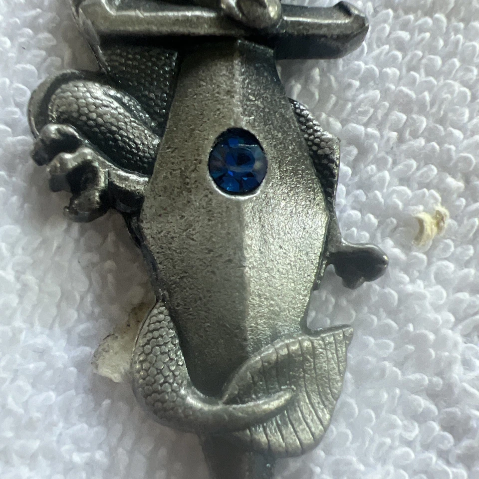 Llavero vintage dragón en daga con piedra azul  Foto 4 de 4