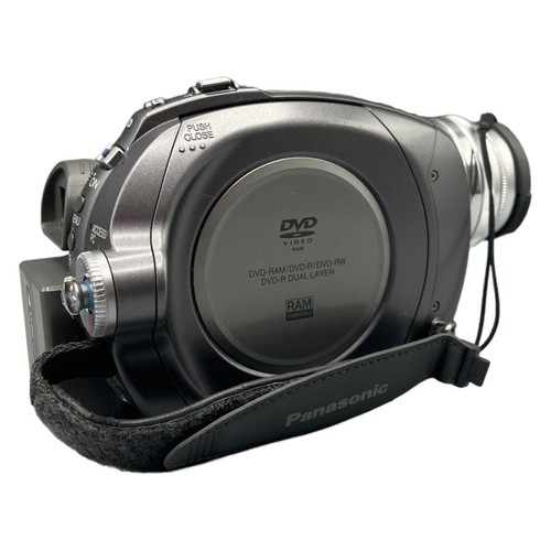 Panasonic VDR-D310 Videokamera DVDR Dual Player 3.1 MP 3CCD Leica Dicomar Silber - Bild 15 von 16