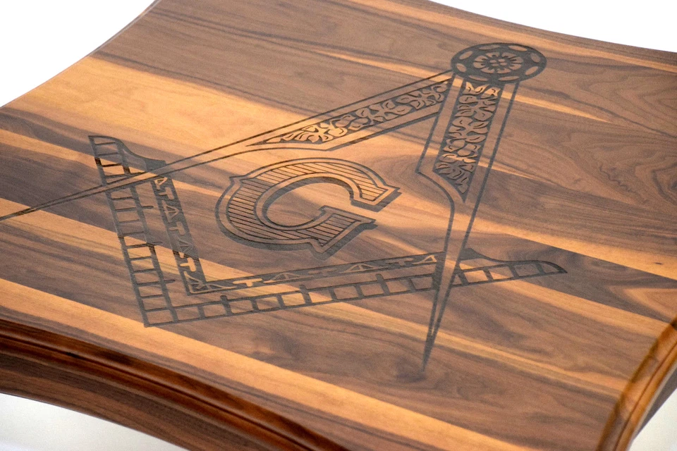 Massive Masonic Walnut Handmade Table 35x35 共济会戒指 Lodge Knights Templar — 第 3/4 张图片