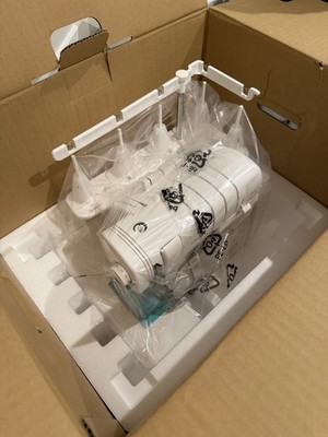 Baby Lock Accolade Model 8 Thread Combination Serger Unused In Box
