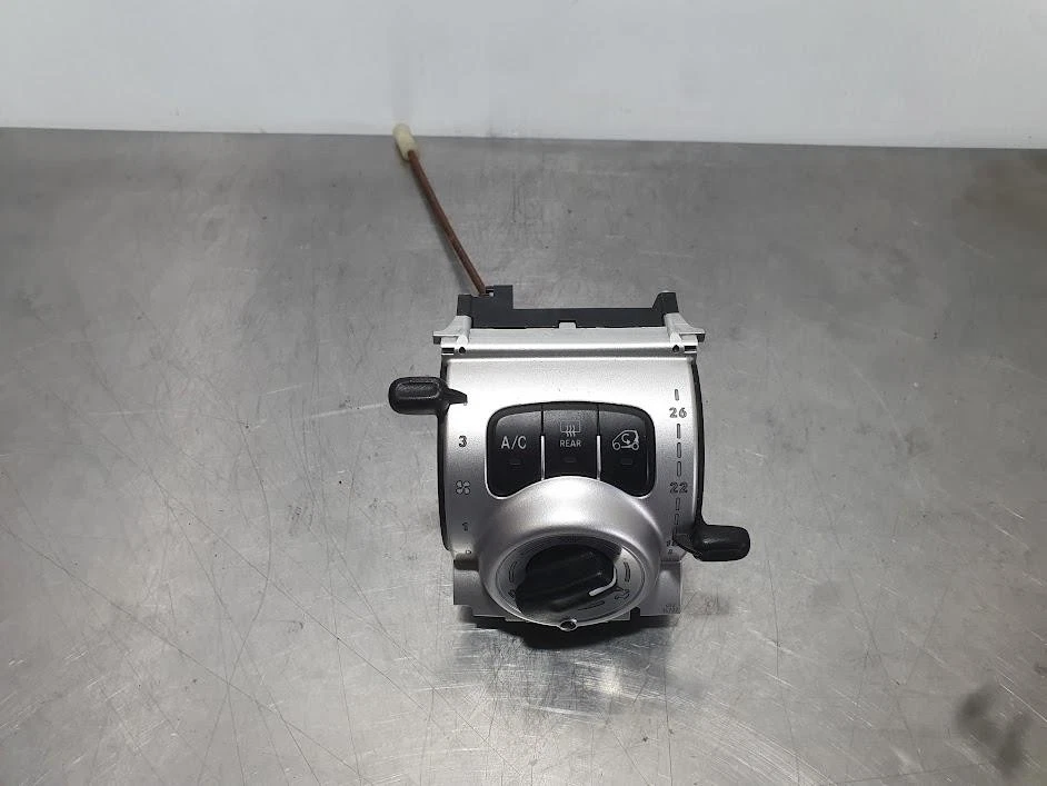 CONTROLES CALEFACTOR/AC SMART FORTWO W451 02/08-12/14 A4518202297 Foto 2 de 4