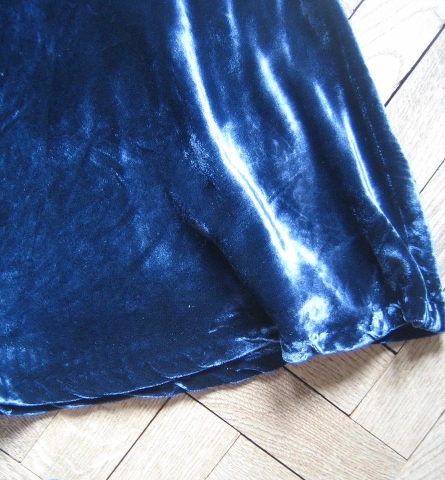 Stunning  Blue Silk Blend Crushed Velvet BRORA Bias Cut Flippy Skirt  16 - BNWOT - Image 3 of 4