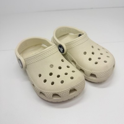 Crocs Classic Clogs Kids Size 6 Bone Off-White Slip On Water Shoes