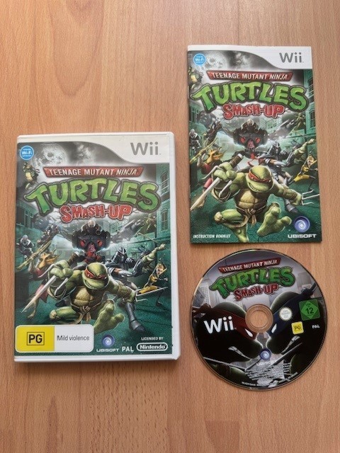 Teenage Mutant Ninja Turtles Smash-Up Game Nintendo Wii - Very Good Condition