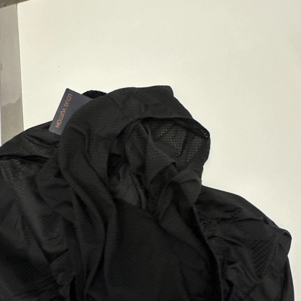 Pantalones cortos técnicos Louis Vuitton con monograma negros para hombre talla L Foto 4 de 4