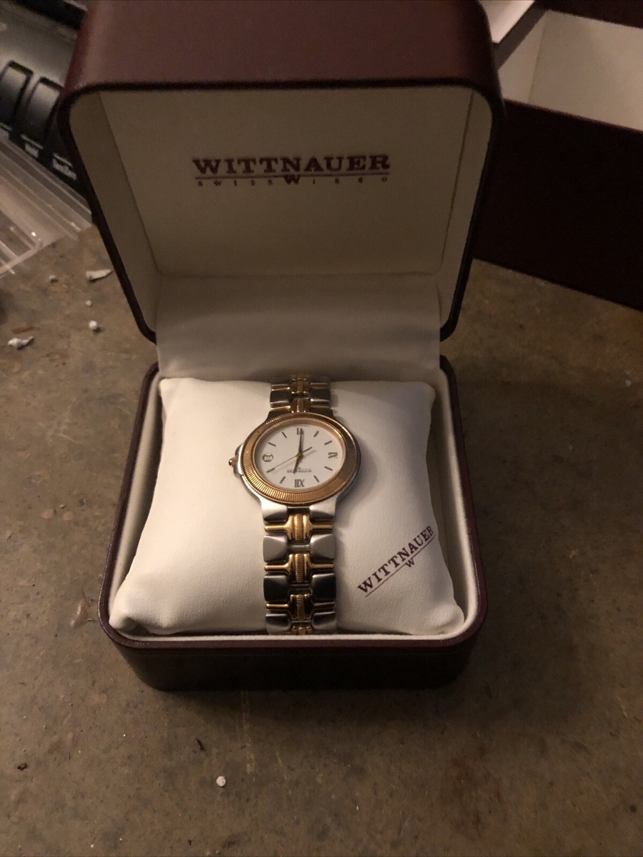 Vintage Wittnauer Women display picture 3