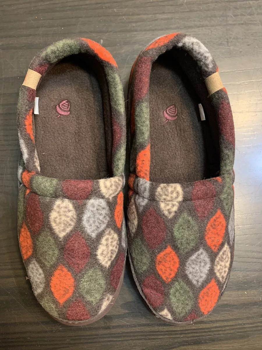 Acorn slippers shop near me