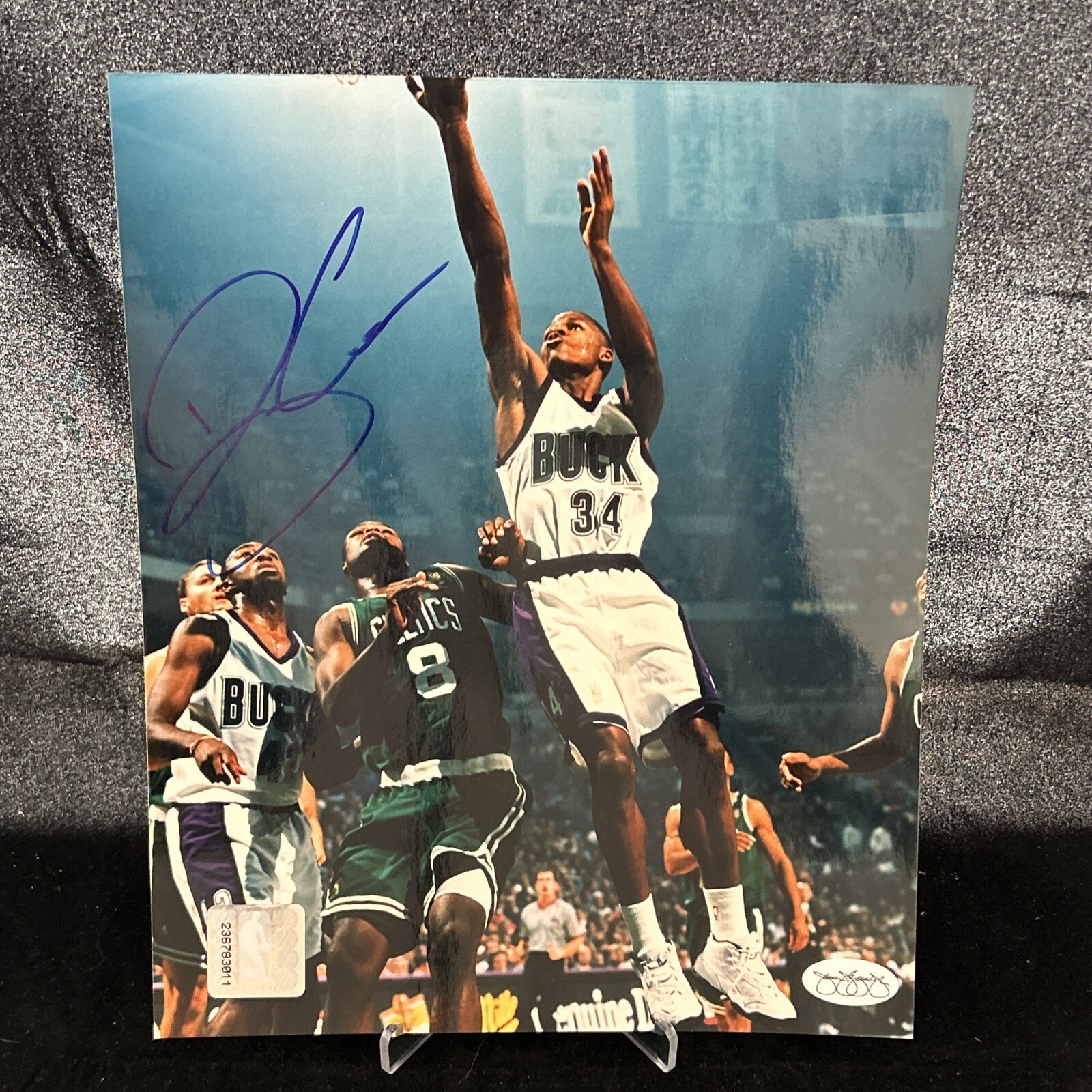 Ray Allen Autographed Signed Milwaukee Bucks 8x10 Photo JSA Stamp Of Approval COA 