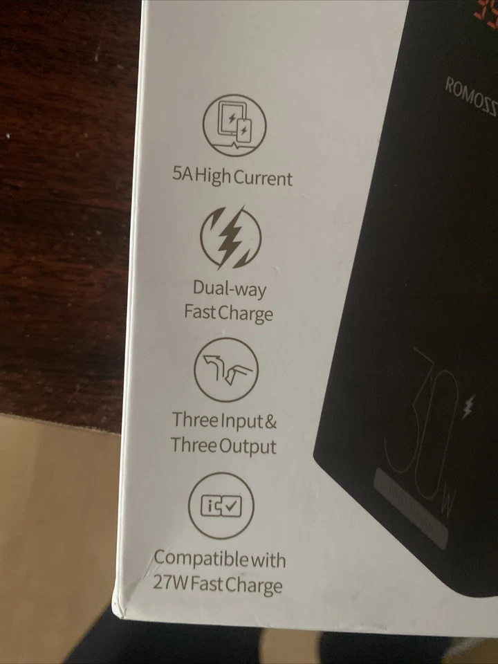 30000mAh Power Bank Universal Portable Backup Battery Charger PD Fast Charge 30W - Image 2 of 4