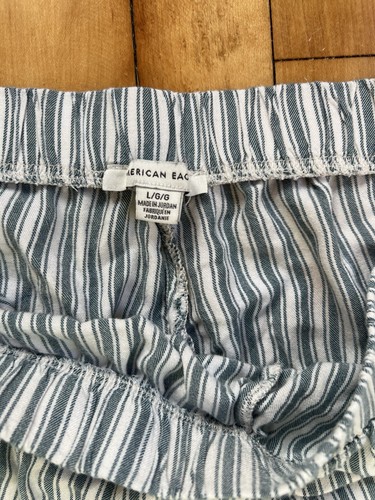 Pigiama donna American Eagle taglia large blu e bianco righe pantaloncino orlo con volant - Foto 3 di 3