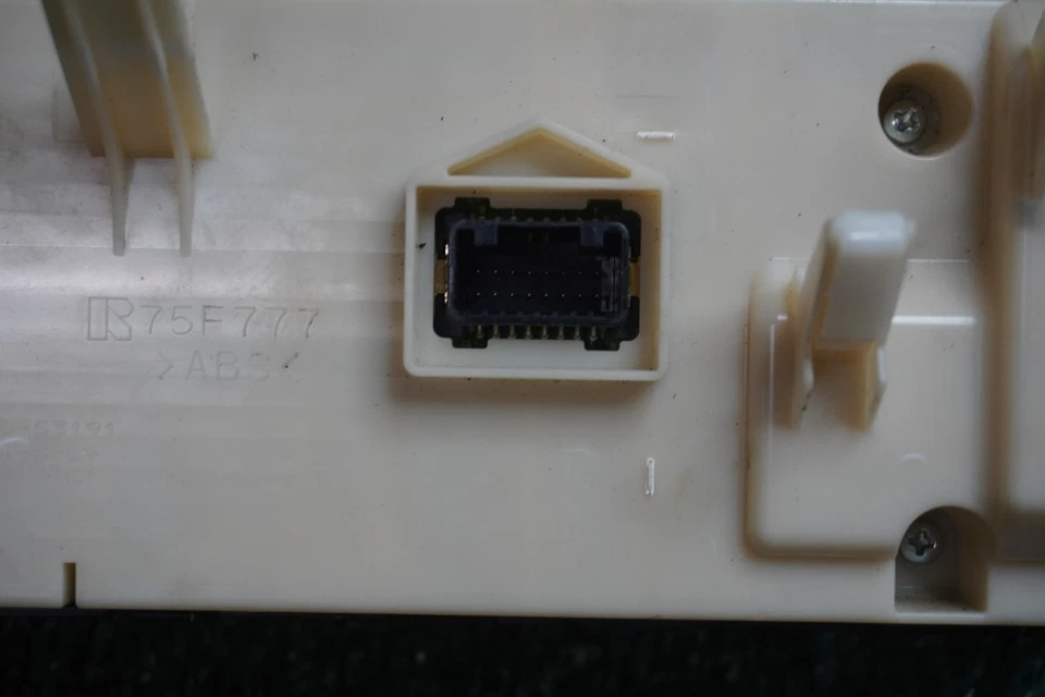 2014 2015 2016 LEXUS IS250 TEMPERATURE AC Control PANEL OEM 5590053191 - Изображение 3 из 4