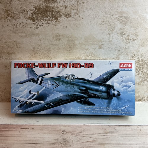 Akademie Focke-Wulf FW 190-D9 #1660, Maßstab 1:72