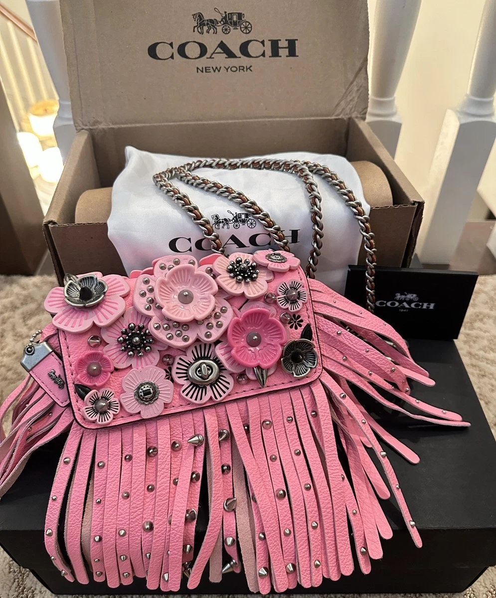 バッグ Coach Fringe Flower Applique Pink Bag Coach Fringe Flower Applique Pink Bag 【公式通販】
