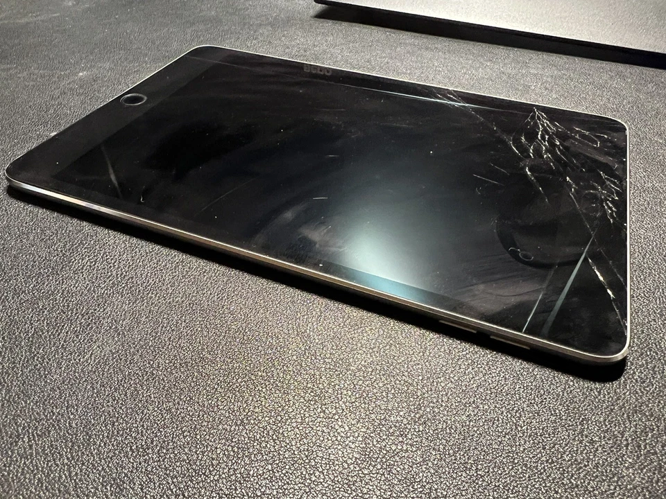 Apple iPad mini (4th generation) · 16GB · Wi-Fi, Foto 1 von 5