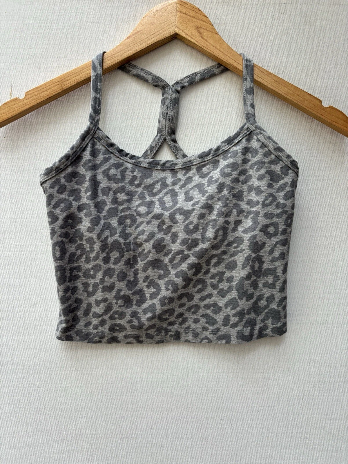 beyond-yoga crop top leopard shirt
