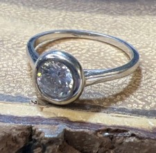 QG Sterling Silver 925 CZ Solitaire Ring Band Wedding Size 6