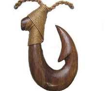 28mm Hawaiian Genuine Hand Carved Solid Koa Wood Makau Fish Hook Necklace 2