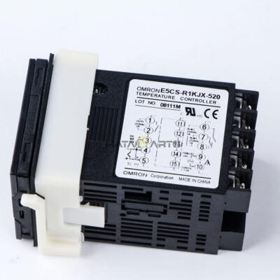 Regolatore Di Temperatura Omron E5CS-R1KJX-520 – Nuovo, Modulo PLC, 1 Pezzo