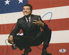 GEORGE LOPEZ SHOW SIGNED AUTO'D 8X10 PHOTO BAS BECKETT COA EL MAS CHINGON B