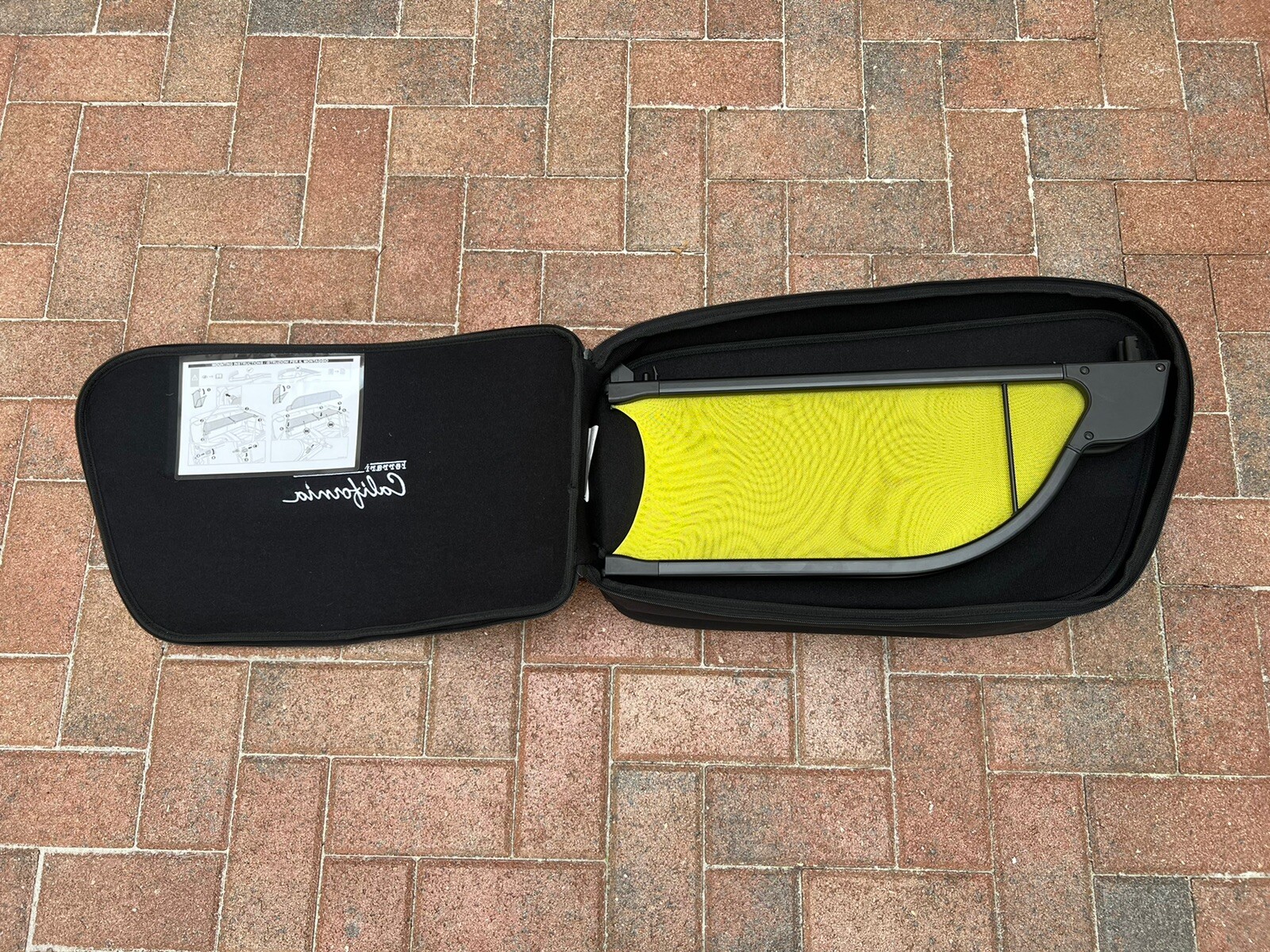 Genuine Ferrari California Wind Deflector Windscreen Kit Yellow 09-16 OEM