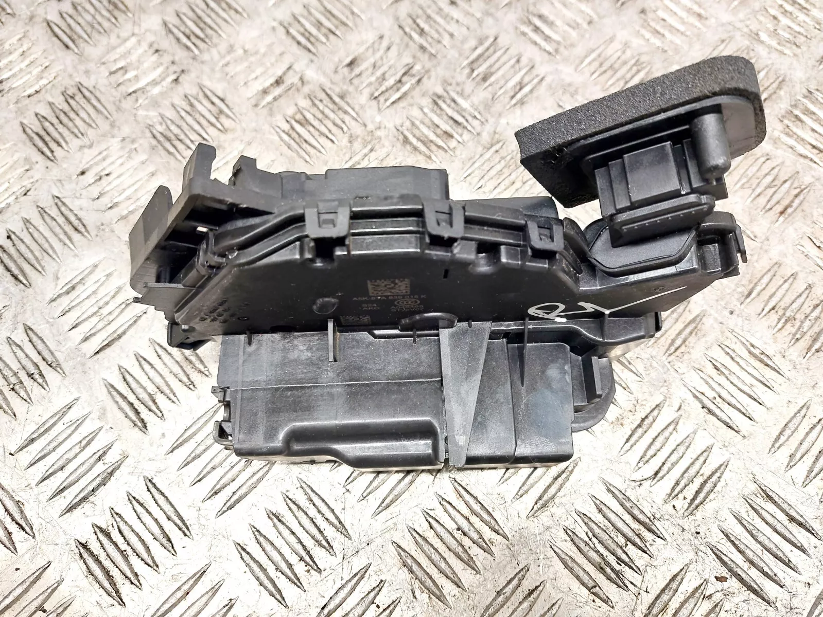 Genuine SEAT Arona Rear Door Lock Mechanism 5ta839015 LH 45370180  