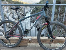 Niner Air 9 Aluminum Frame L Good Condition Greyish Blue / Red with extras