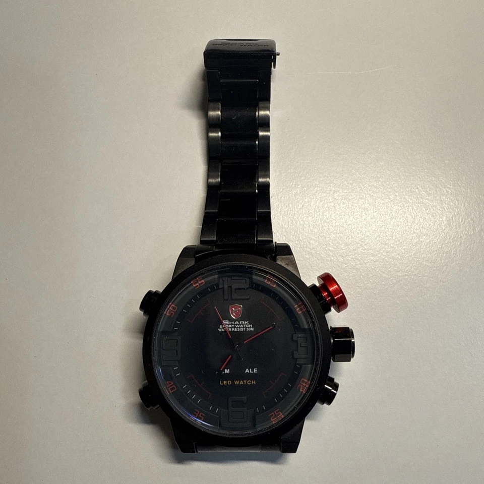 Reloj Hombre Cuarzo SHARK DS011S, Batería Nueva, Resistente al Agua, Excelente Estado Foto 2 de 4