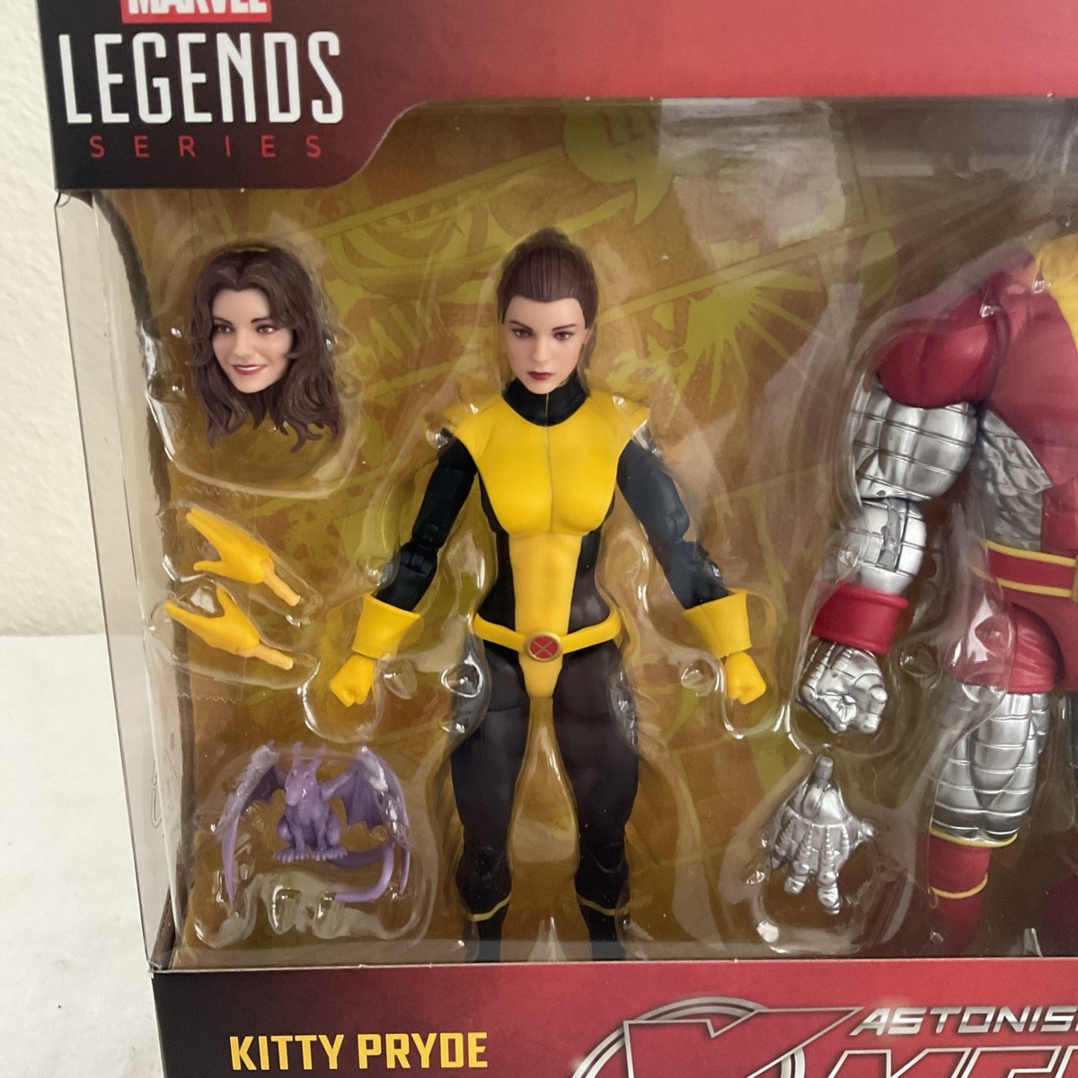 Hasbro Marvel Legends Astonishing X-Men Kitty Pryde & Colossus 6