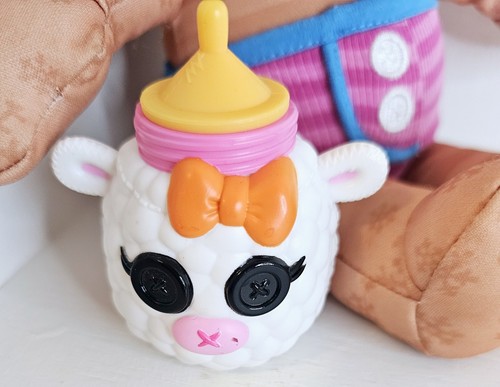 Lalaloopsy Babies Mittens Fluff N Stuff Baby Doll Striped Nappy Hat Bottle Pet - Bild 4 von 11