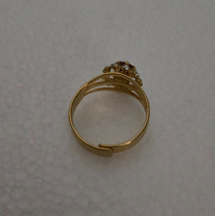 COCKTAIL RING ~ VINTAGE RUBY RHINESTONE ADJUSTABL… - image 3