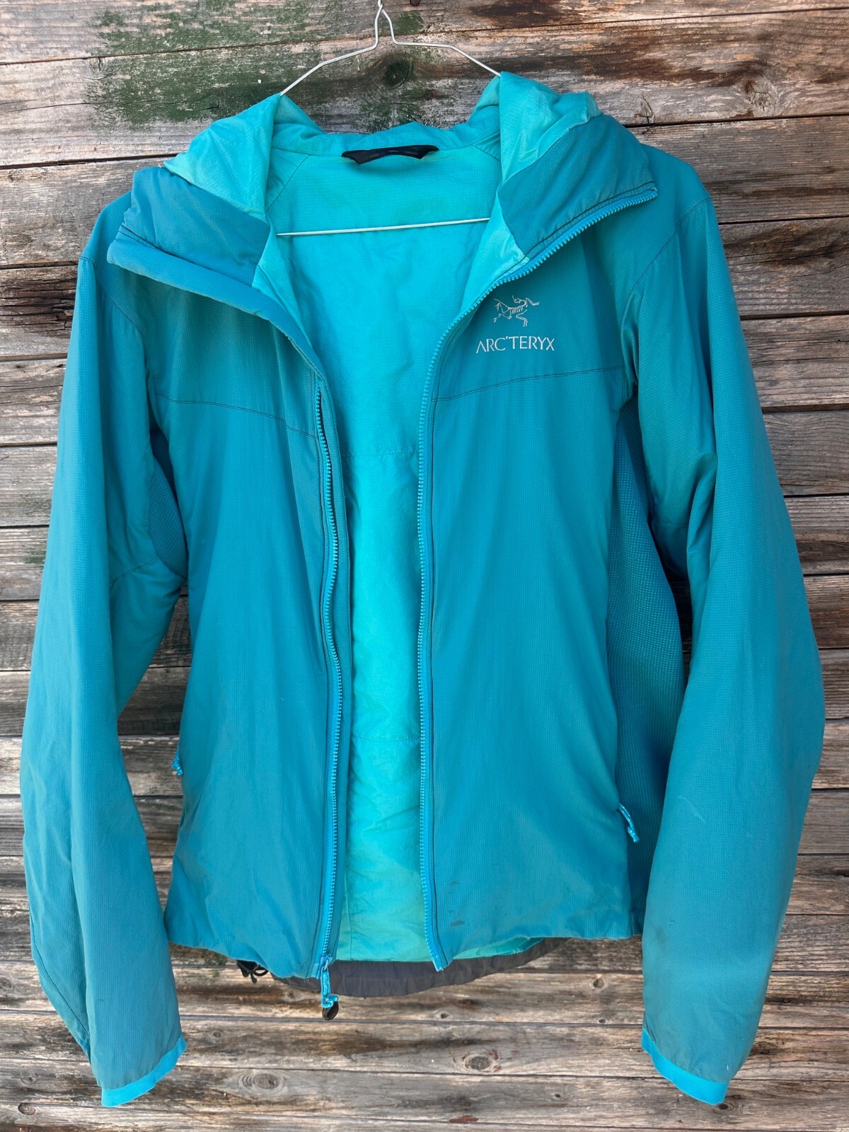 ARC'TERYX Autentica giacca Arcteryx Atom con cappuccio donna M