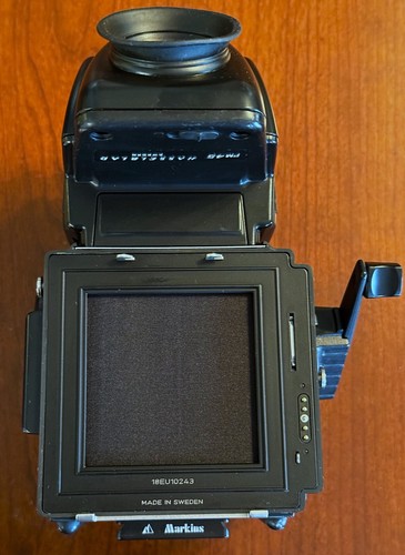 Hasselblad 203FE Medium Format Film Camera Black Body w/ PM45 and E12 back - Picture 7 of 16