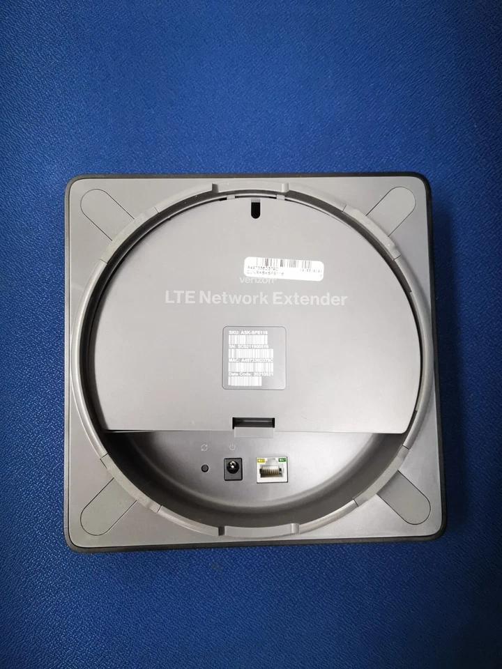 Verizon Wireless LTE Network Extender ASK-SFE116 Cell Phone Signal Booster - Image 4 of 4