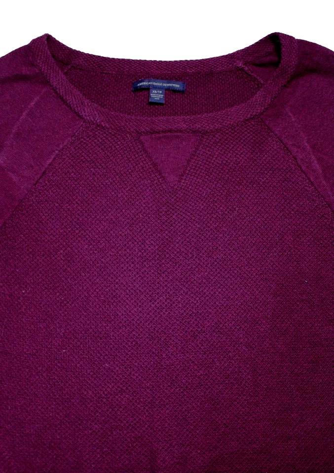 SUÉTER AMERICAN EAGLE OUTFITTERS DAMAS TALLA XS morado estampado gofre Foto 2 de 4