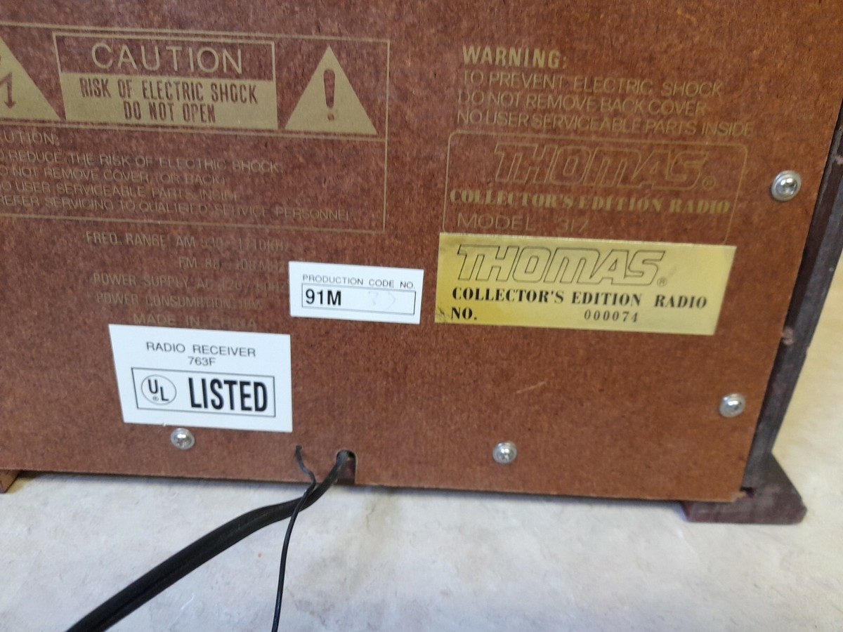 Vintage Thomas Collector's Edition AM/FM/AFC 1932 Radio & Cassette