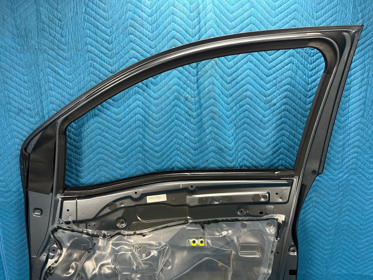 Nissan Titan XD Front Passenger's Door w/ Nameplate Dark Gray:KAD