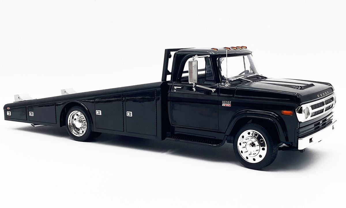 ACME A1801917 1:18 1970 DODGE D-300 RAMP TRUCK HAULER BLACK