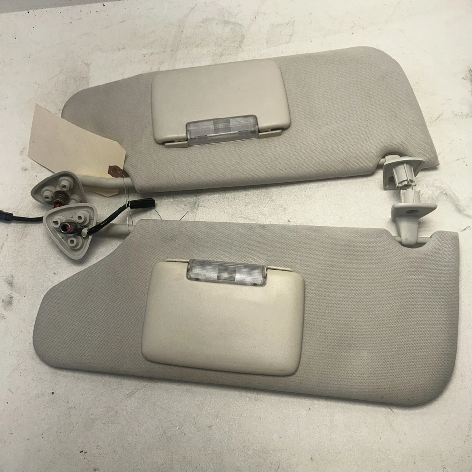 Parasoles Dodge Charger 2008-2010. Izquierda y derecha. Conductor y pasajero Foto 4 de 4