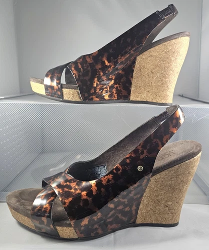 Sandalo UGG 1926 NOCCIOLA tartaruga vernice pelle sughero zeppa slingback taglia 6