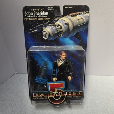 BABYLON 5 Action Figure John Sheridan EarthForce Uniform & Space Starion 1997