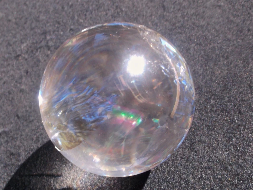 QUARTZ SPHERE DOUBLE RAINBOW 444 GRAMS 65MM BRIGHT RAINBOW INCLUSIONS - Image 3 of 4
