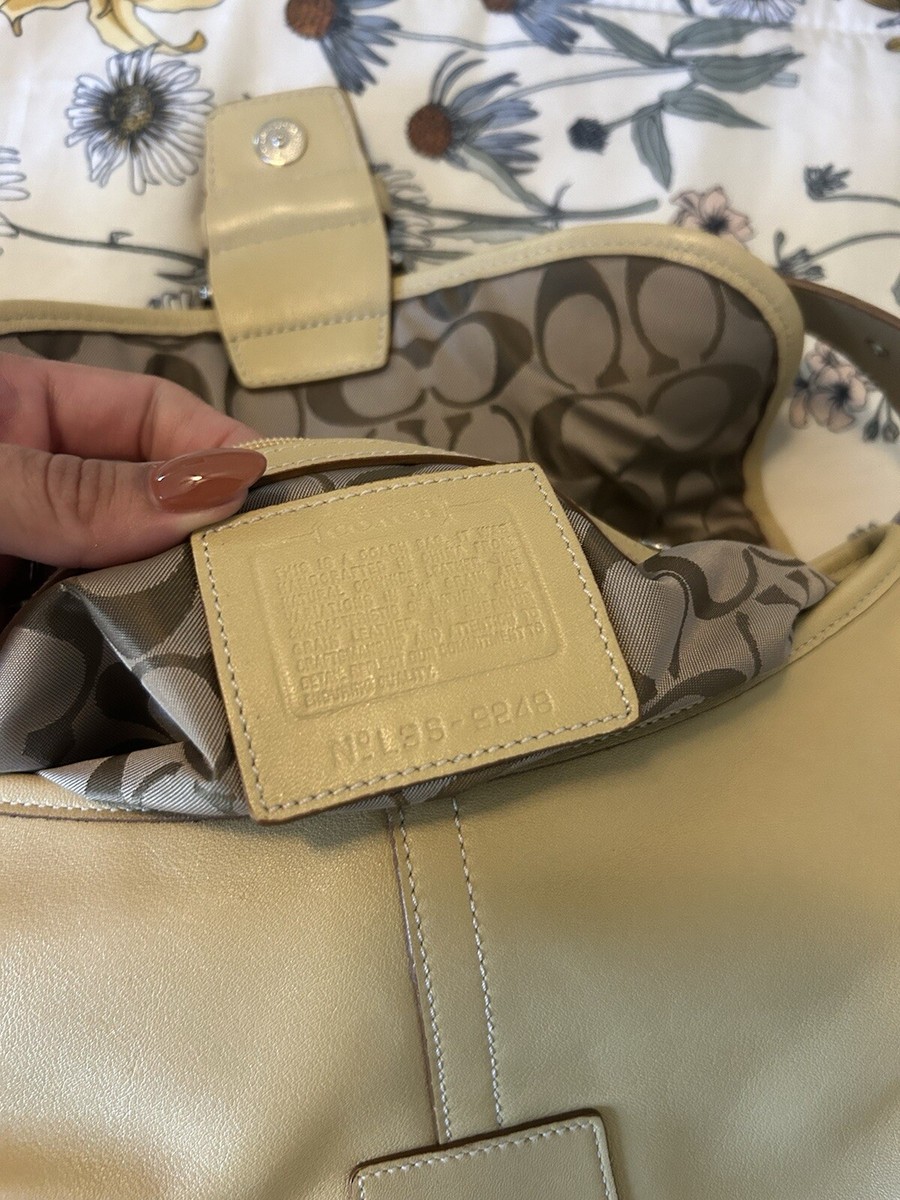 COACHソーホー ホワイトレザー バッグ F10192今からの季節にピッタリ COACHソーホー ホワイトレザー バッグ F10192今からの季節にピッタリ